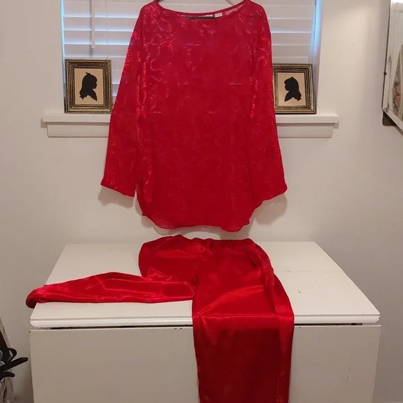 Victoria's Secret Red Pajama Set - Picture 1 of 6